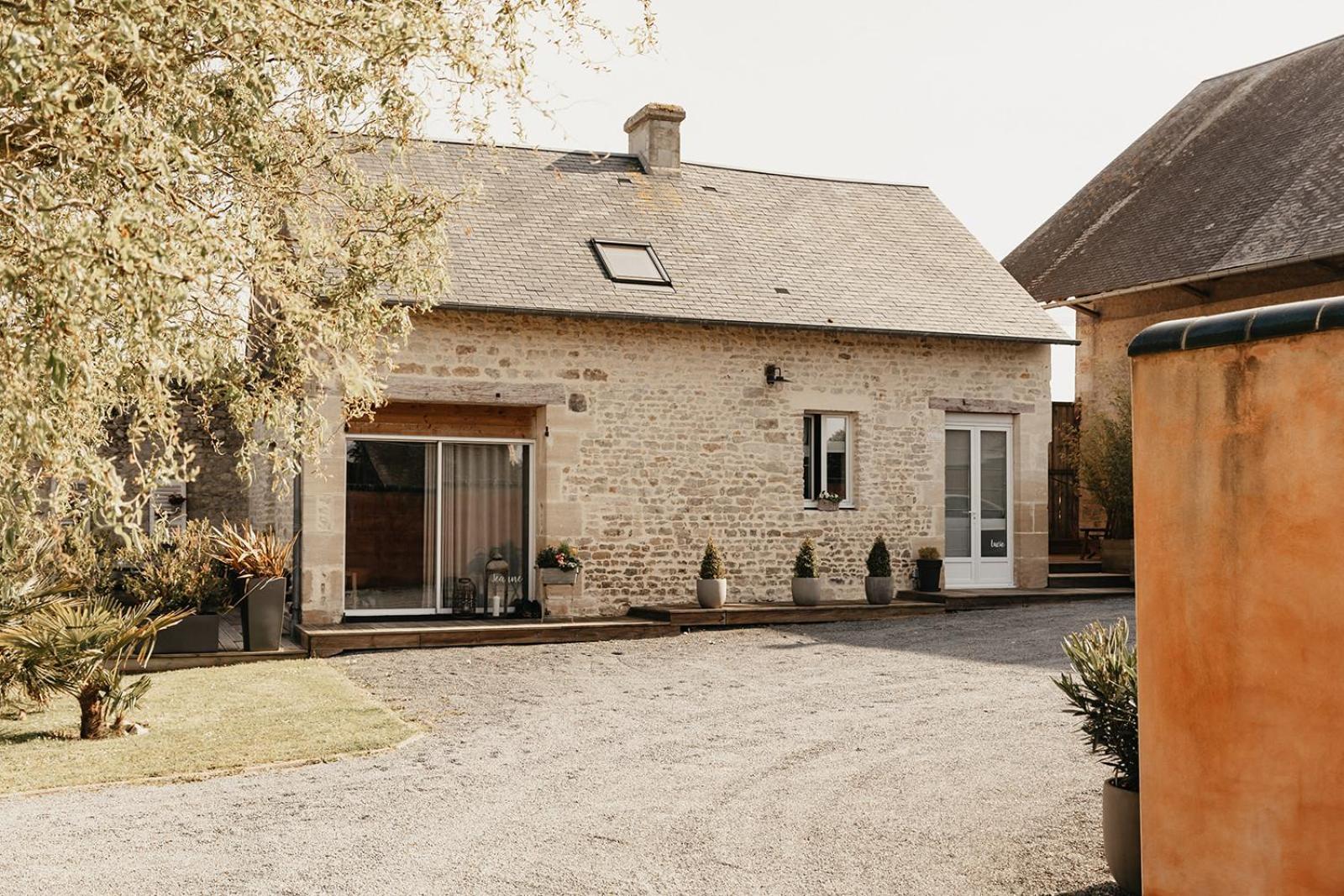 Le Clos Poulain Petits Gites De Charme Et Chambres D'Hotes Familiales Au Calme Proche Bayeux Et Des Plages Nonant Luaran gambar